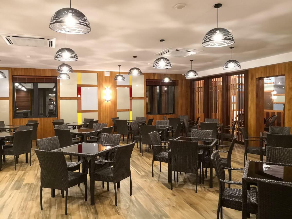Frame Hotel George Town Extérieur photo
