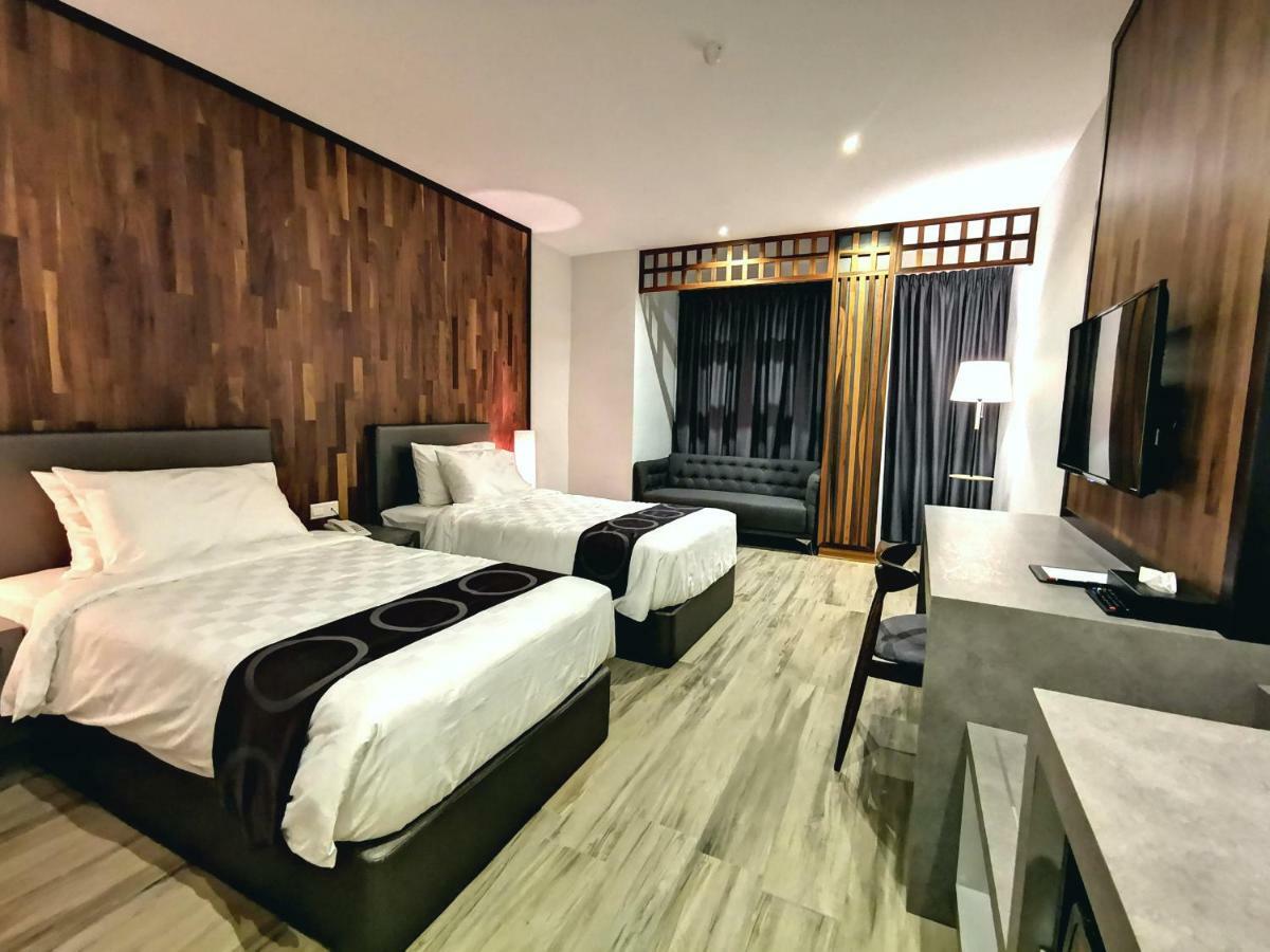 Frame Hotel George Town Extérieur photo