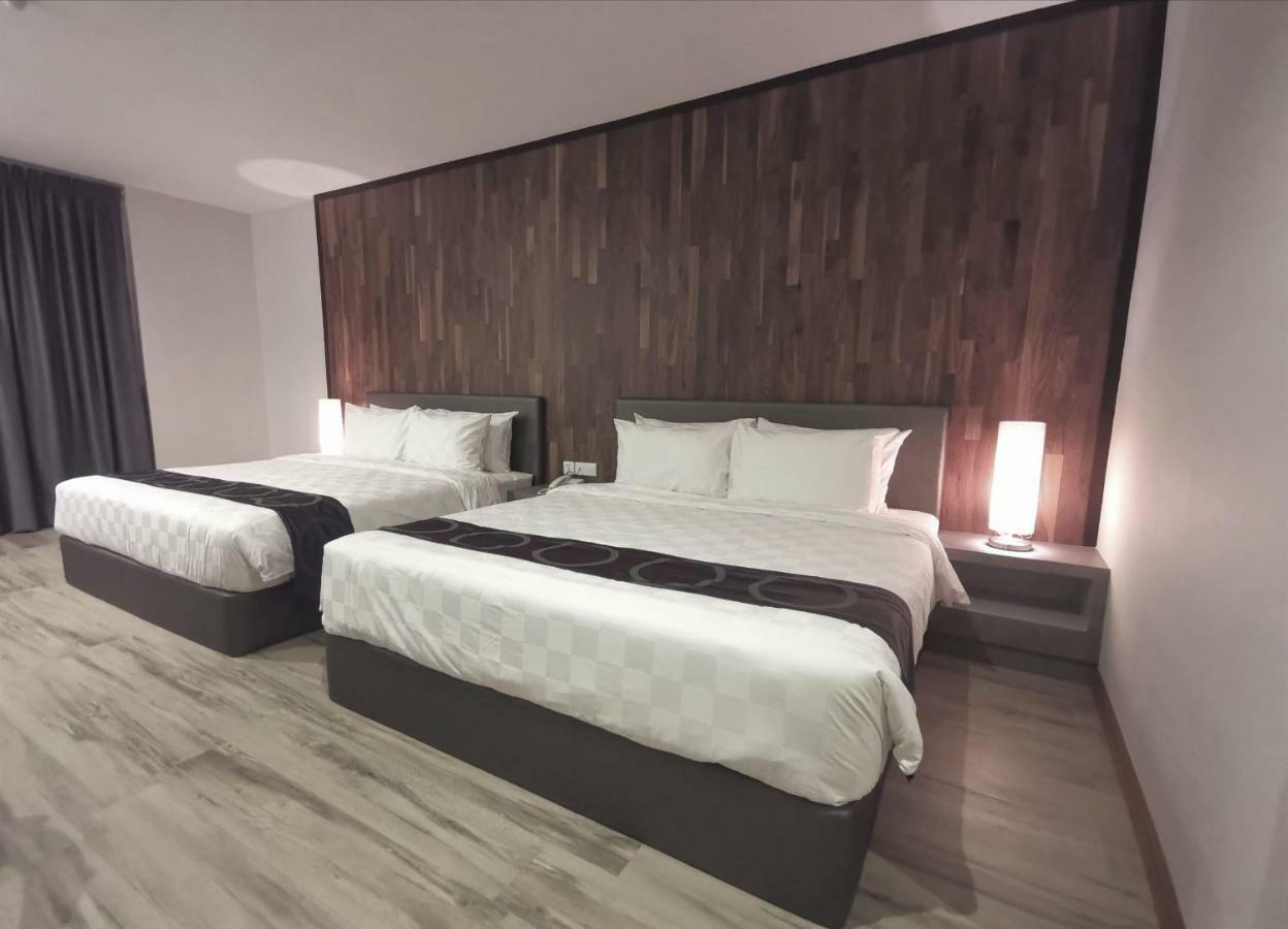 Frame Hotel George Town Extérieur photo