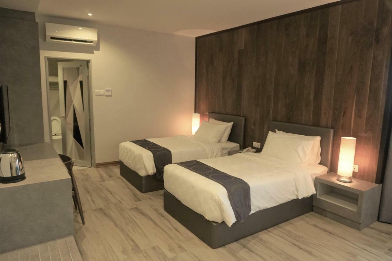 Frame Hotel George Town Extérieur photo